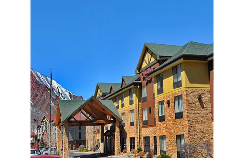 Glenwood Springs Hotel | Hampton Inn Glenwood Springs