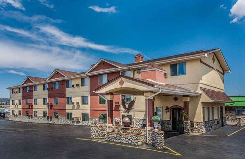 Castle Rock Hotel | OYO Hotel Castle Rock CO Downtown