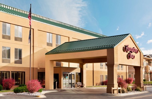 Longmont Hotel | Hampton Inn Longmont
