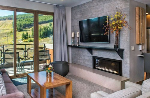 Boulder Ridge Condo | Grand Colorado on Peak 8 - Two Bedroom Breckenridge - 3 chair lifts ski/ski out