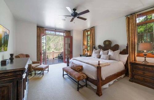 Edwards House | Trailside Chalet in Arrowhead