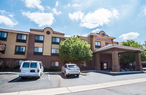 Lakewood Hotel | Comfort Suites Lakewood - Denver