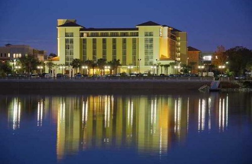 Southwest Colorado Springs Hotel | DoubleTree by Hilton Colorado Springs