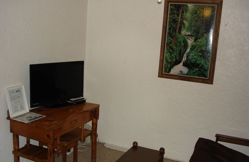 Manitou Springs Cottage | Green Willow Cottages #15