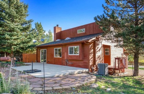Fort Collins House | Charming 3-bedroom house in wonderful Fort Collins with WiFi, AC