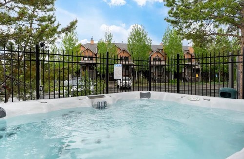 Silvercreek Condo | Lucky Horse - Cozy 1 BR/1BA ski in/ski out condo in Granby Ranch