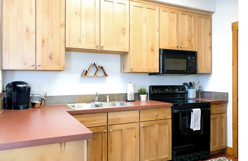 Silvercreek Condo | Lucky Horse - Cozy 1 BR/1BA ski in/ski out condo in Granby Ranch