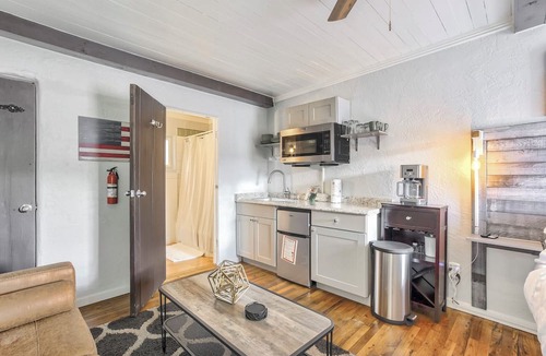 West Colorado Springs Apartment | Rustic-Chic Retreat: Your Ideal Colorado Springs Getaway for Outdoor Enthusiasts and Dog Lovers