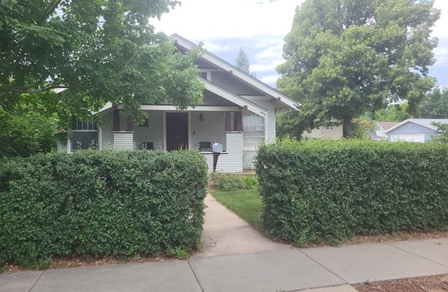 Loveland House | Historic, Clean, Private, Central, Spacious, HOME, Hot Tub, Fire Pit, Basketball