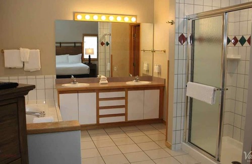 Baldy Mountain Condo | Great 2 bedrm lock off condo near trailhead of Baldy Mountain. Beautiful views!