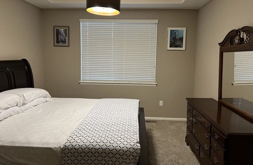 Brighton House | The Spacious Spruce: 4BR Retreat 17 min from DIA.