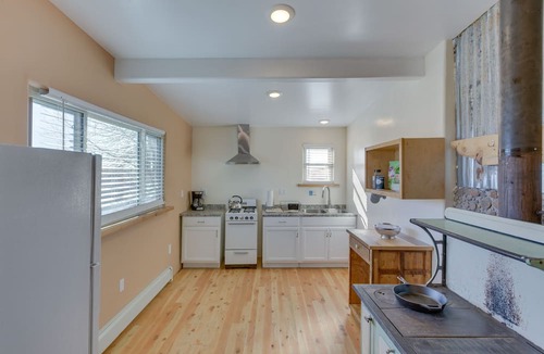 Antonito Apartment | Quaint Antonito Vacation Rental - Pets Welcome!