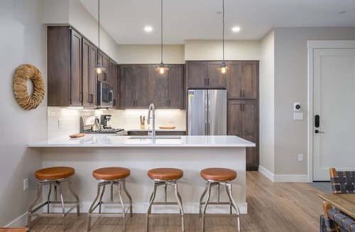 Rendezvous House | New Luxury Loft 306 /Hot Tub & Great Views /Best Price - $500 FREE Activities Daily