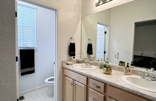 Aurora House | New built bright, cozy & stylish 3br place with garage
