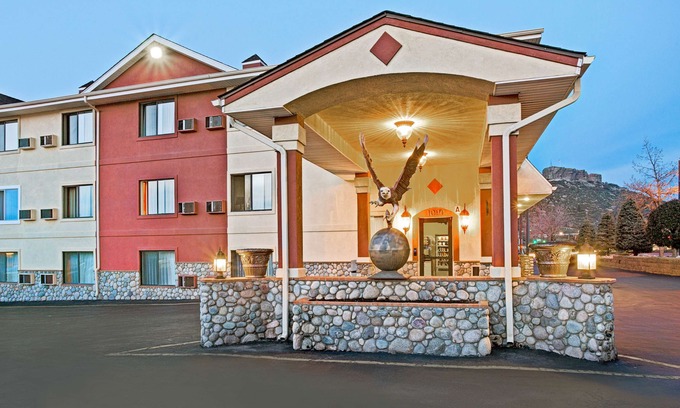Castle Rock Hotel | OYO Hotel Castle Rock CO Downtown
